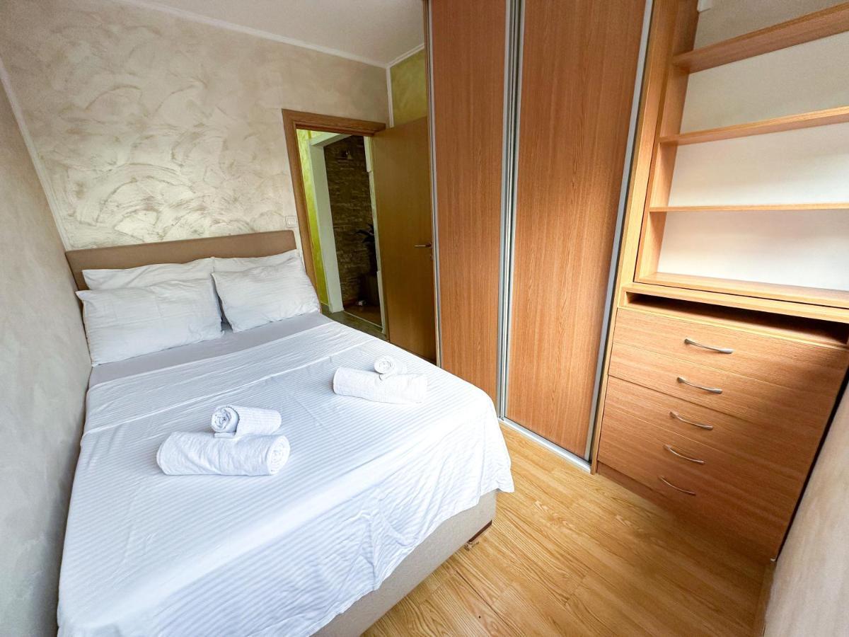 Nikki'S Apartment Podgorica Kültér fotó